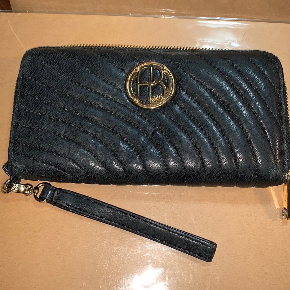 NO. 7 Quilted Logo Continental Wallet/Wristlet leather.